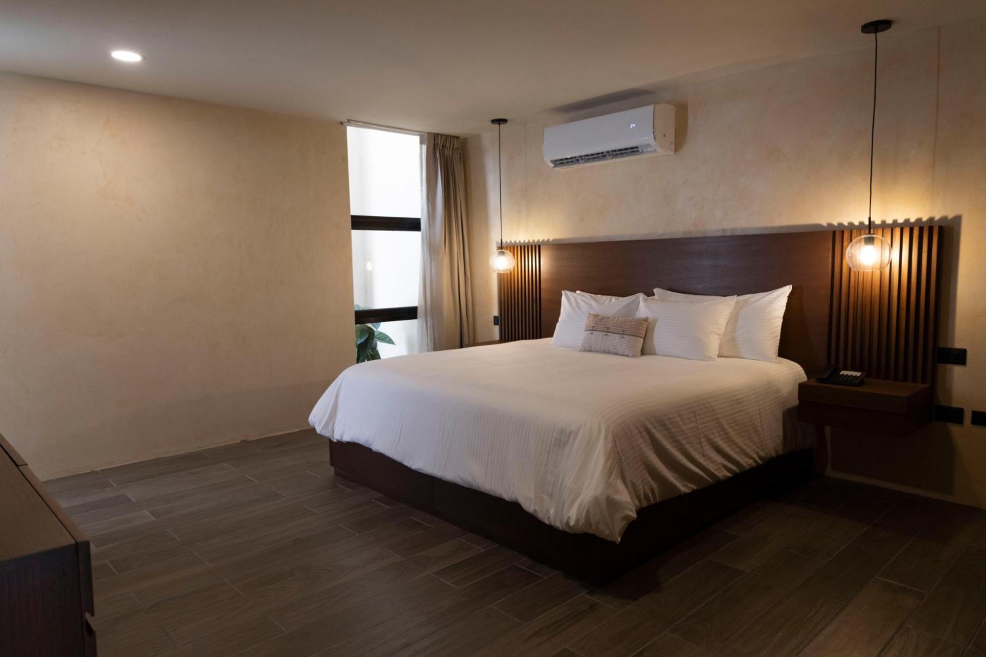 Meson Santa Lucia Hotel Merida Exterior photo
